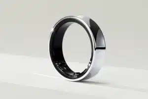 samsung galaxy ring in glossy chrome