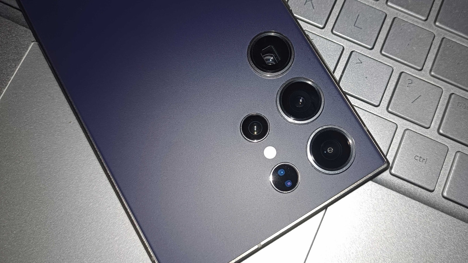 Samsung Galaxy S24 Ultra SammyGuru 1