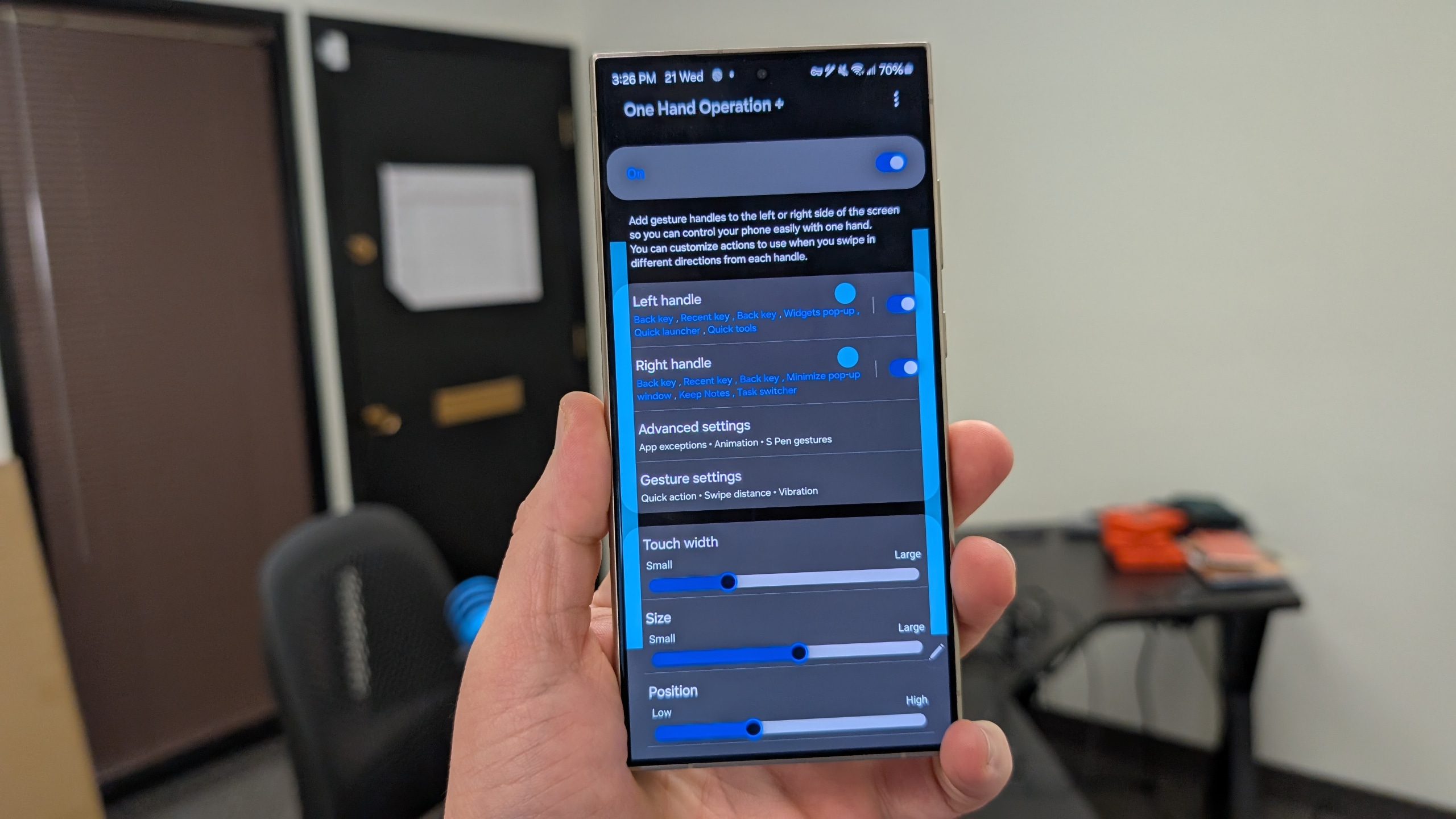 One Hand Operation SammyGuru