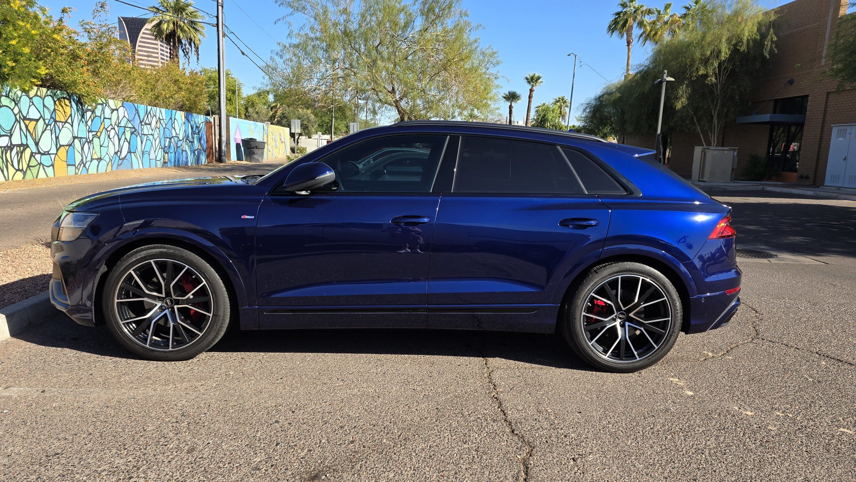 Audi SQ8 Side View