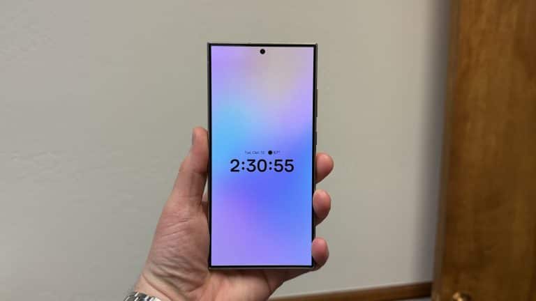 One UI 7 Lock Screen Clock