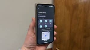 Pixel Fold QR Quick Share