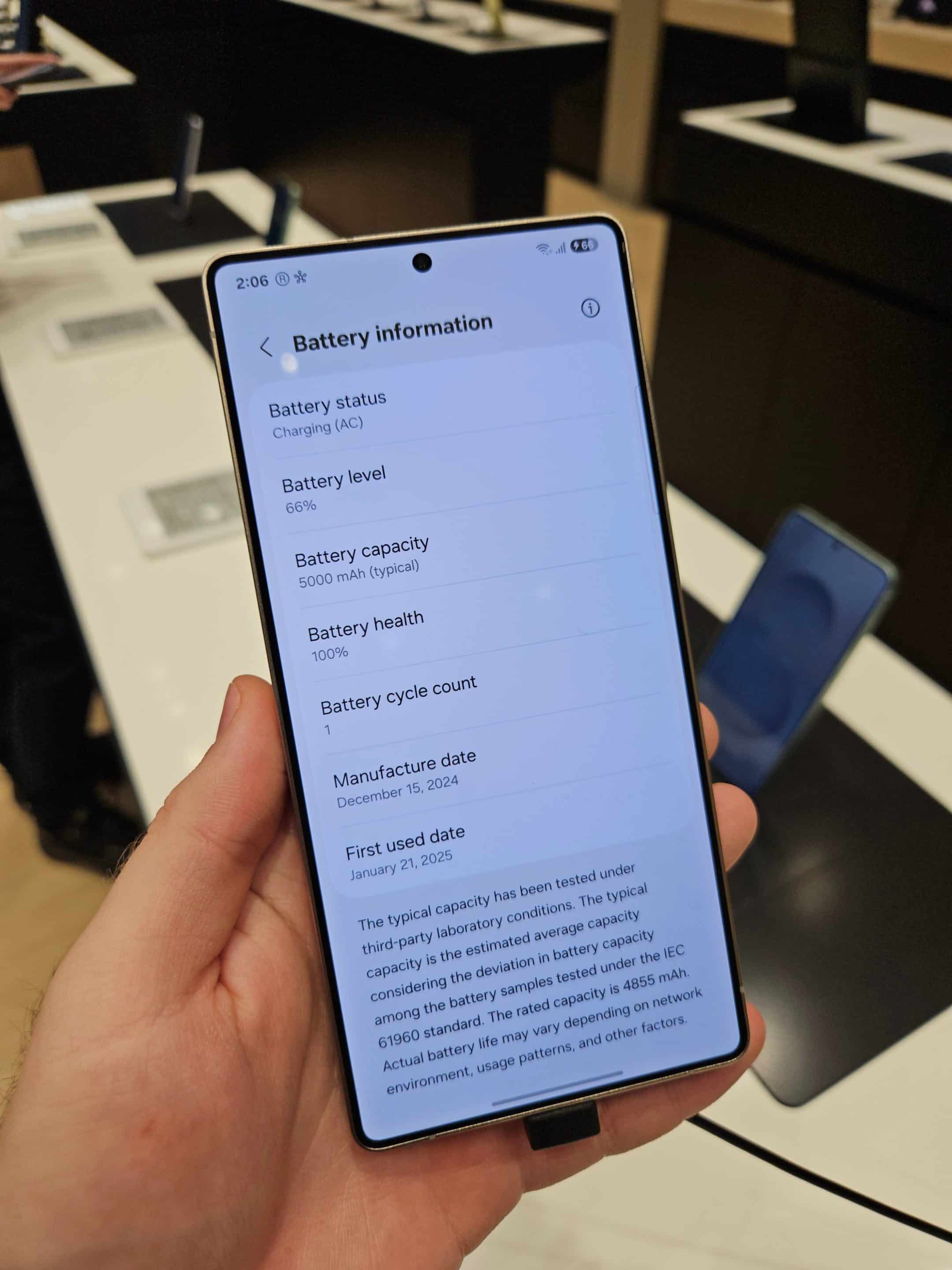 Galaxy S25 Series Battery Health Cycle Count Settings
