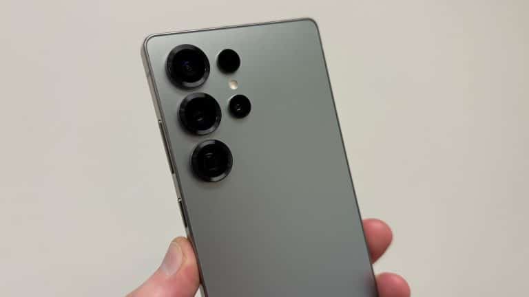 S25 Ultra Jade Green Camera