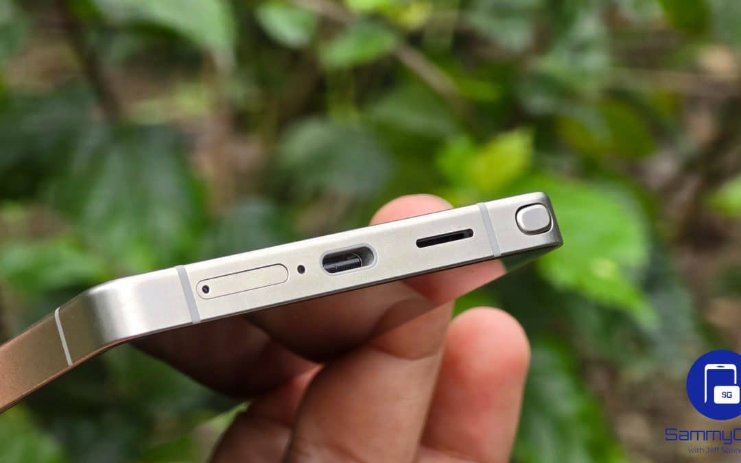 EU Clears the Way for Portless Smartphones, Will Samsung Follow?