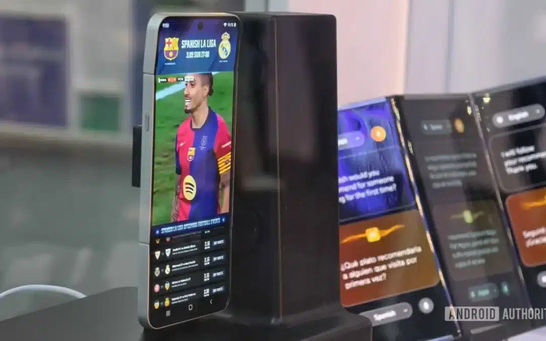 Samsung Display Teases Tri-Fold Asymmetric Flip Concept at MWC 2025