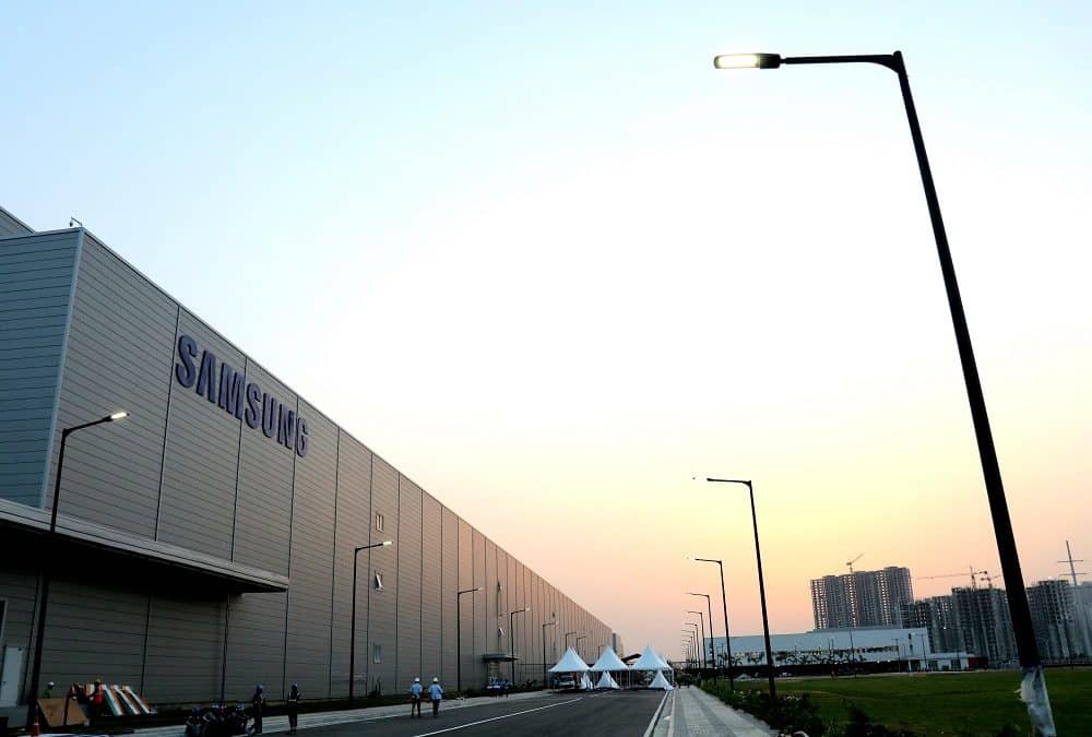 Samsung Dominates “Made in India” Smartphone Market with Record Shipments