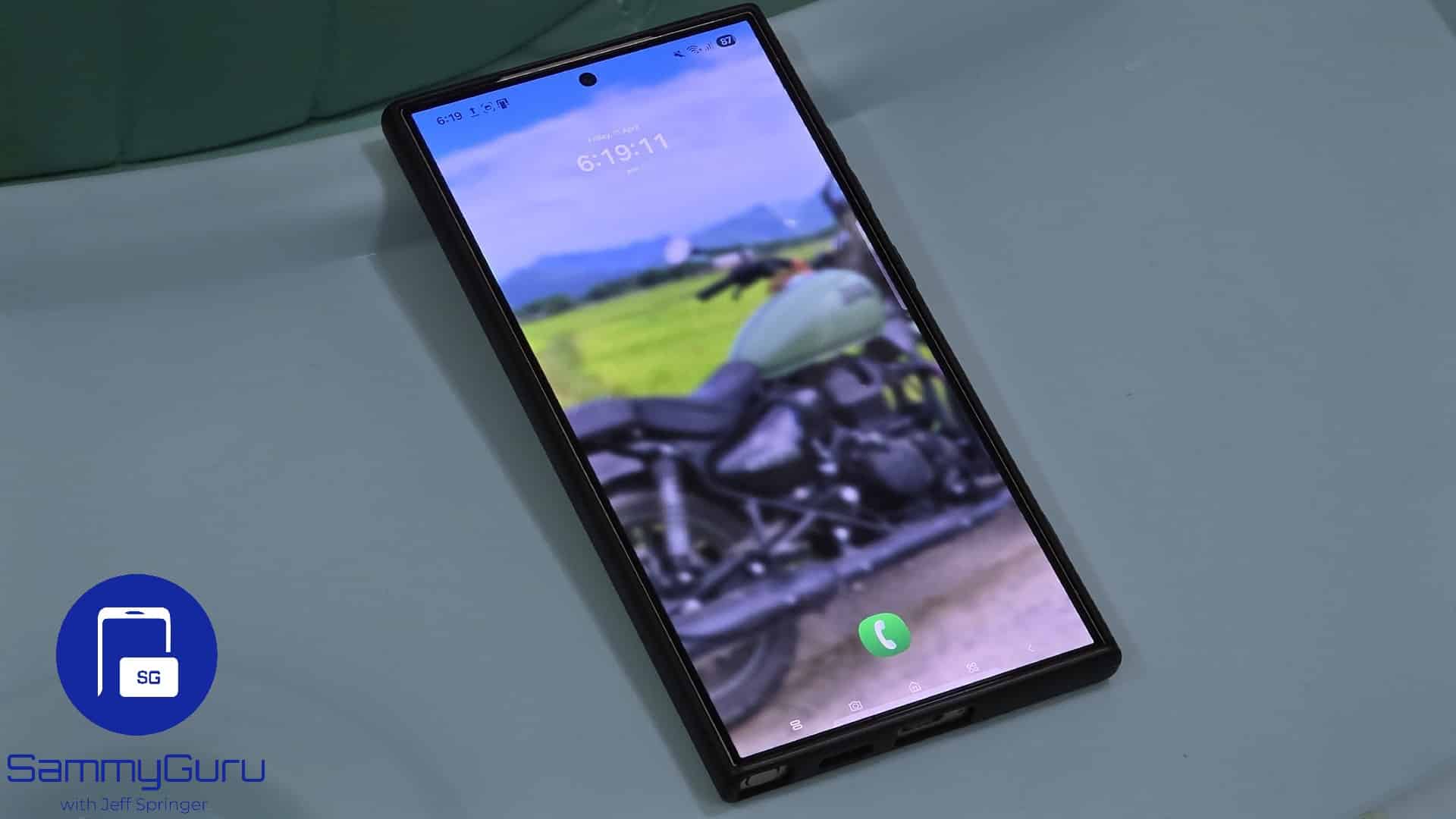 Galaxy S24 Ultra wallpaper display One UI 7 home screen SammyGuru Galaxy S24 Ultra wallpaper display One UI 7 home screen SammyGuru