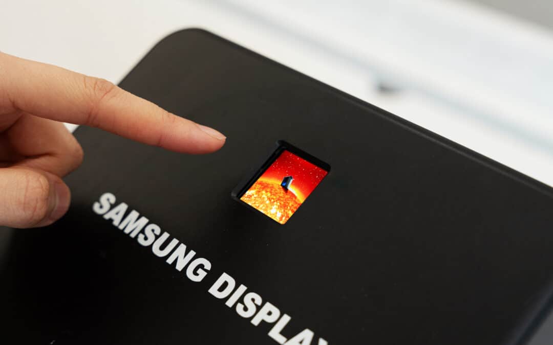 Samsung Showcases OLED Panel with Full-Screen Fingerprint Sensor