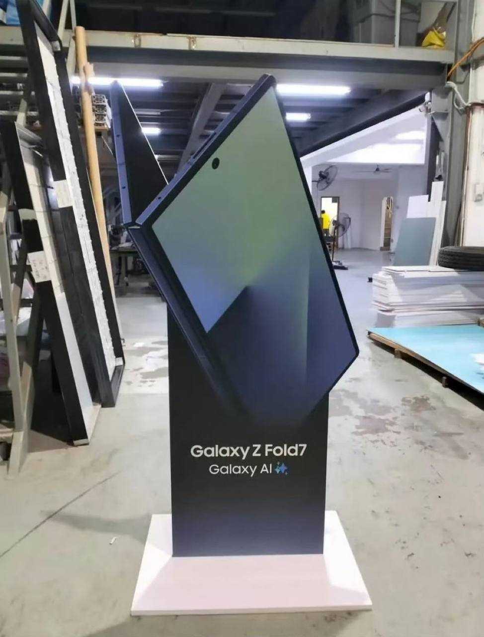 Galaxy Z Fold 7 banner