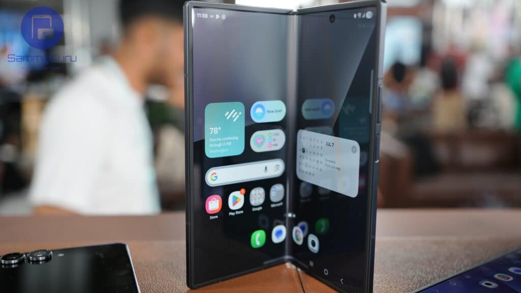 Galaxy Z Fold 7 SammyGuru 28