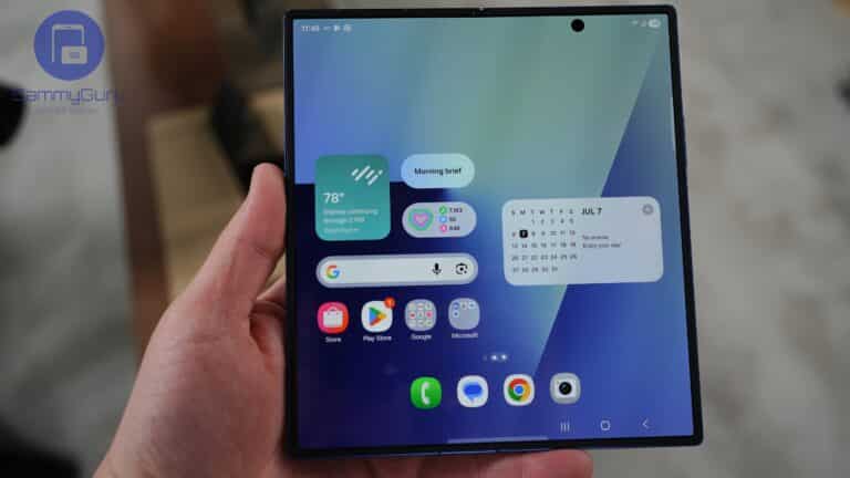 Galaxy Z Fold 7 SammyGuru 38 main display