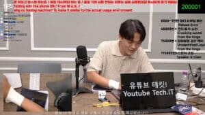 YouTuber folds and unfolds Galaxy Z Fold 7 200,000 times