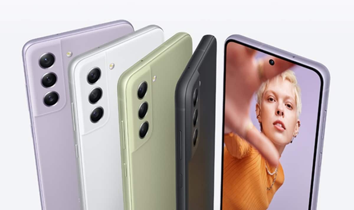 Galaxy S21 FE display camera selfie