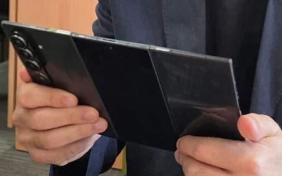 Samsung Tested a Galaxy Z TriFold with Four Rear Cameras [U]