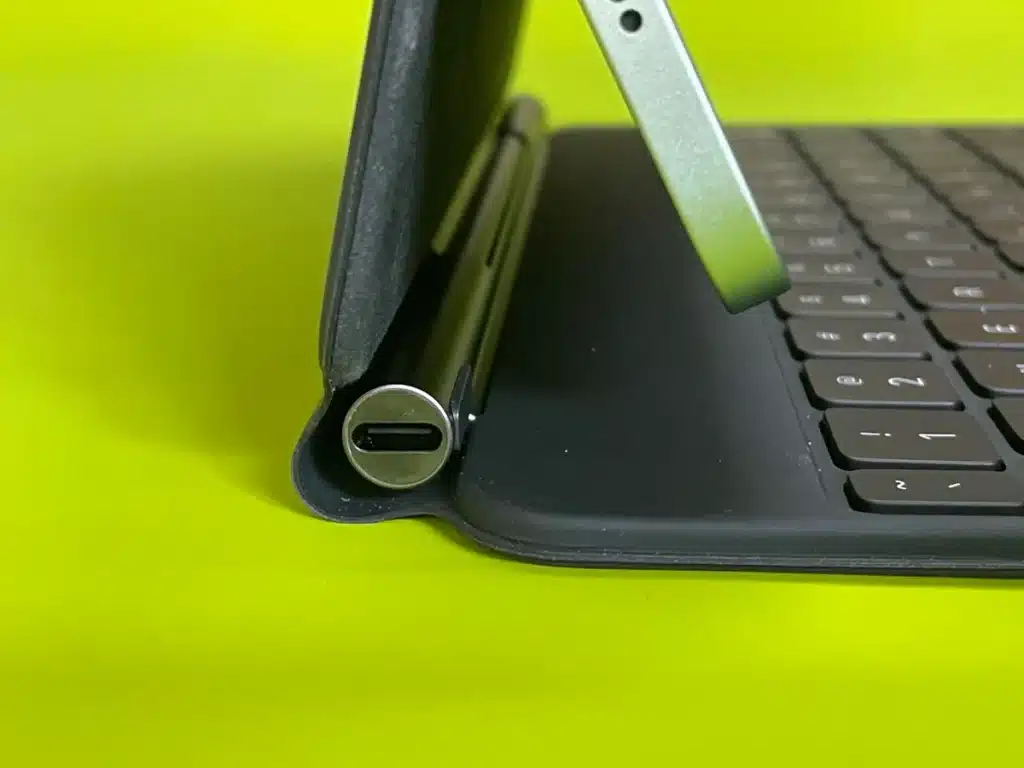 iPad Pro Magic Keyboard USB-C Charging Port (CNET)