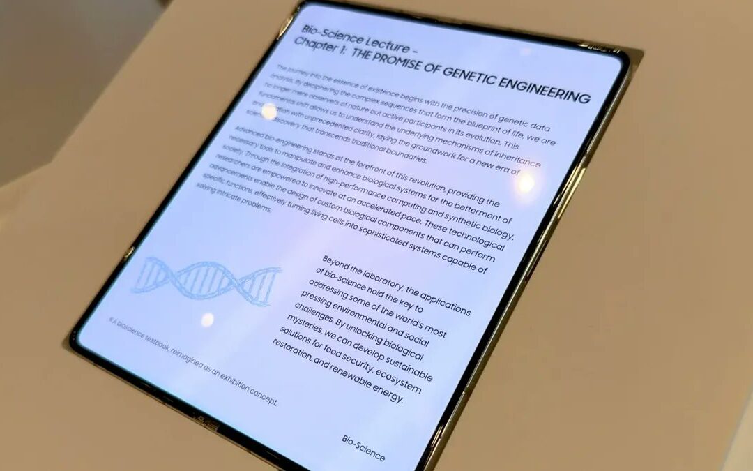 Here’s How Samsung Made a Creaseless Foldable Display