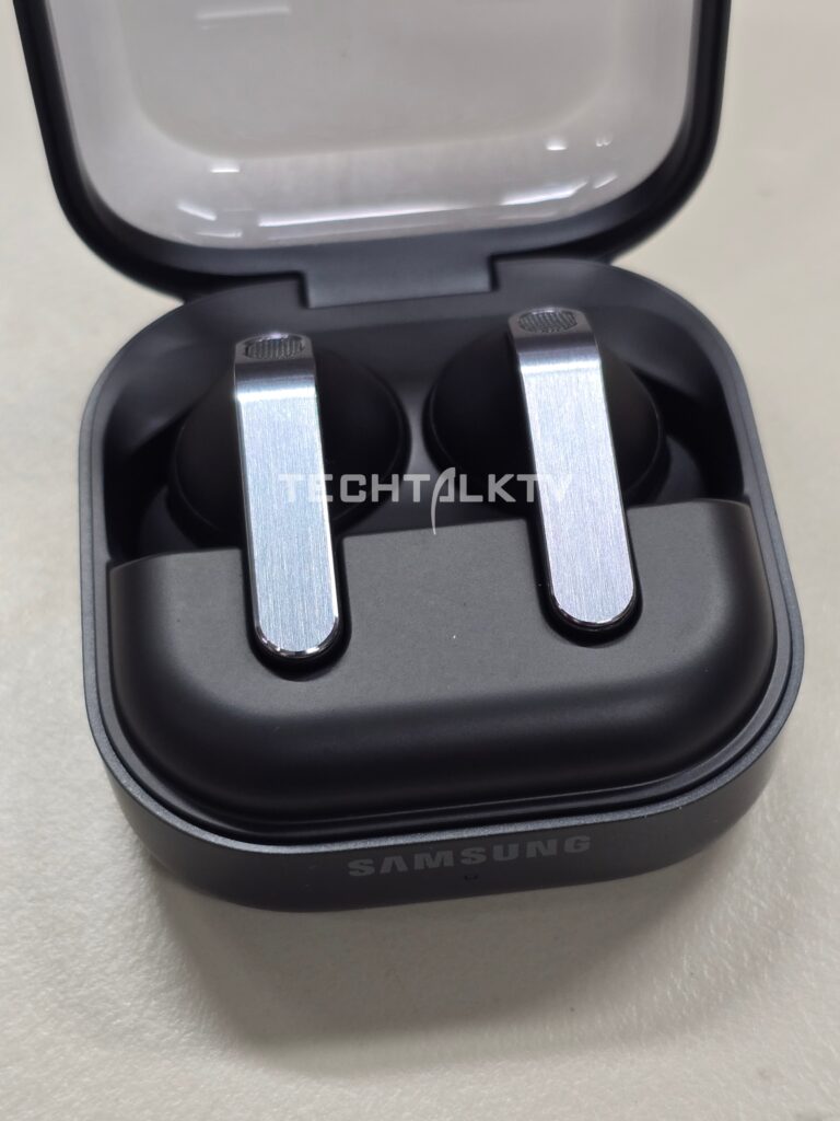 Galaxy Buds 4 Pro case leak