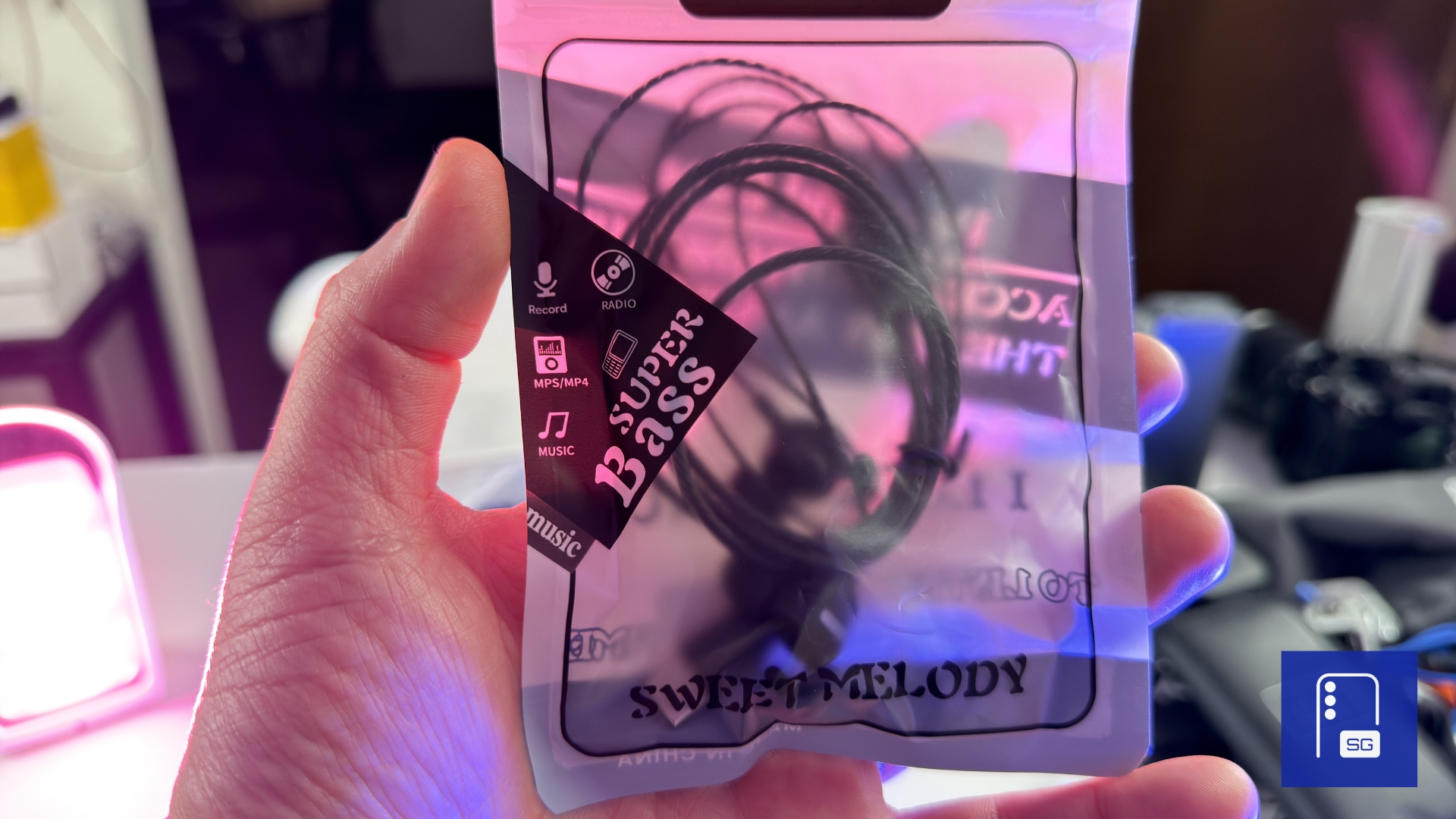 S26 Mystery Box USB-C wired earbuds