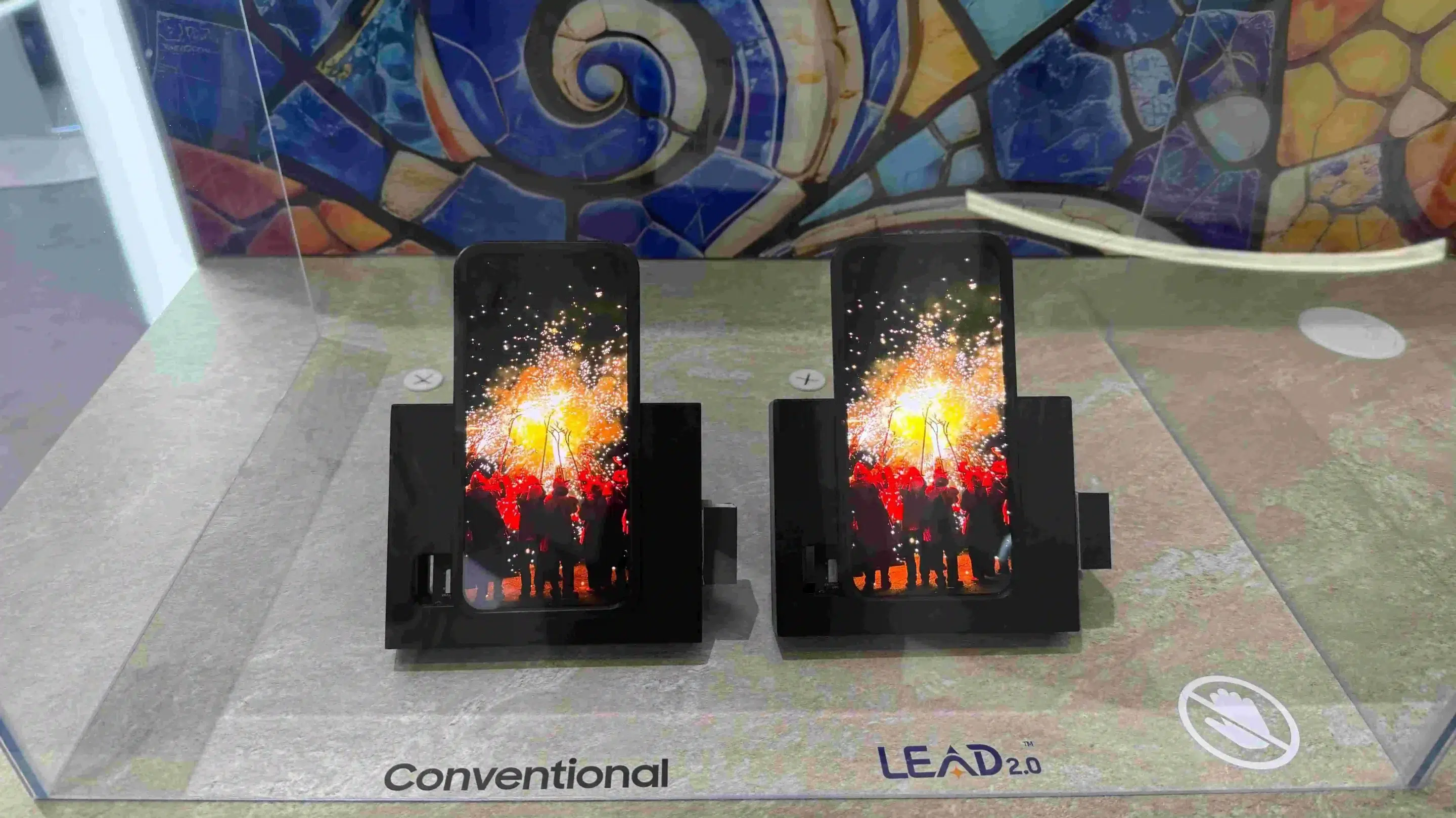 samsung-lead-20-oled-panel-mwc-2026-android-authority-2